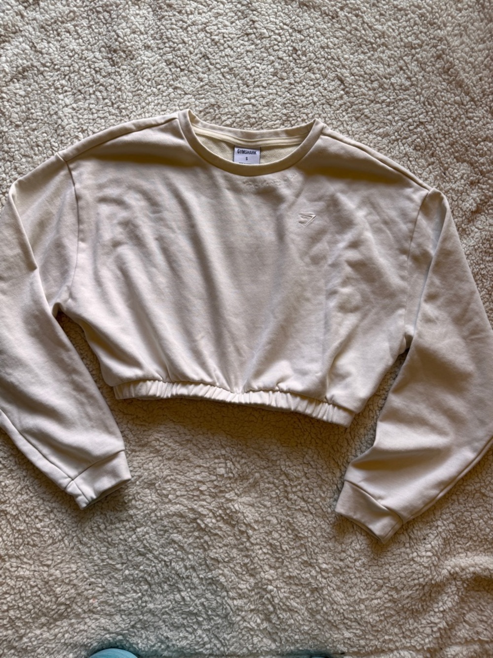 Gym shark // off white cropped fit light weight sweatshirt size small wi1